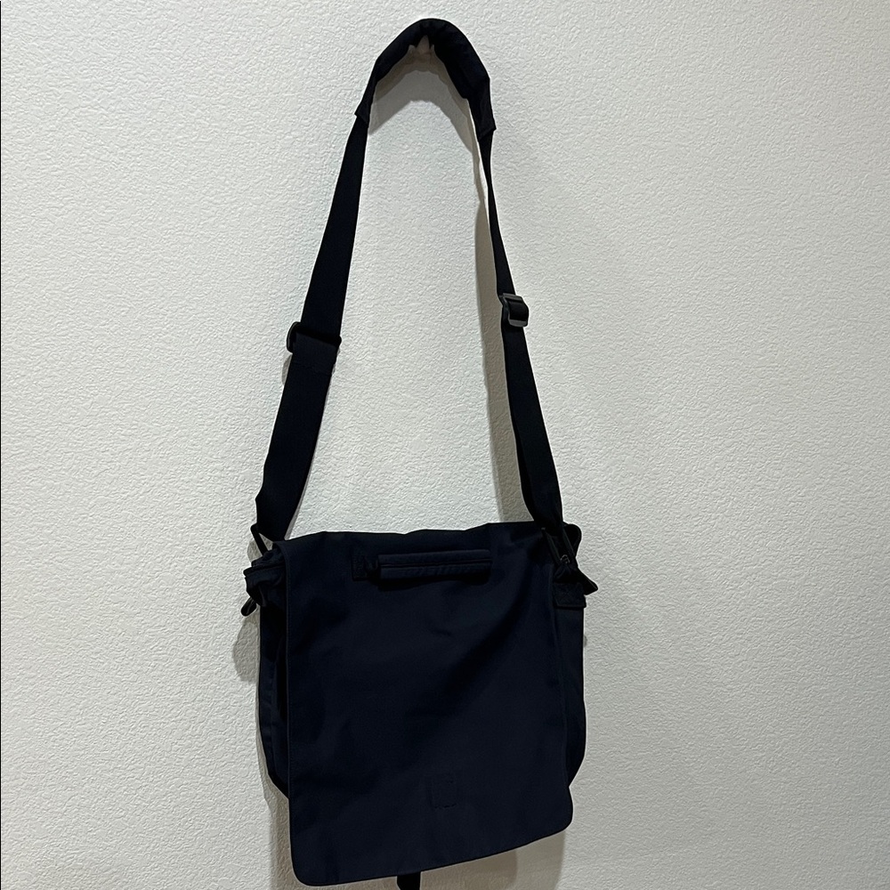 UNISEX Abercrombie Dark Navy Messenger Bag